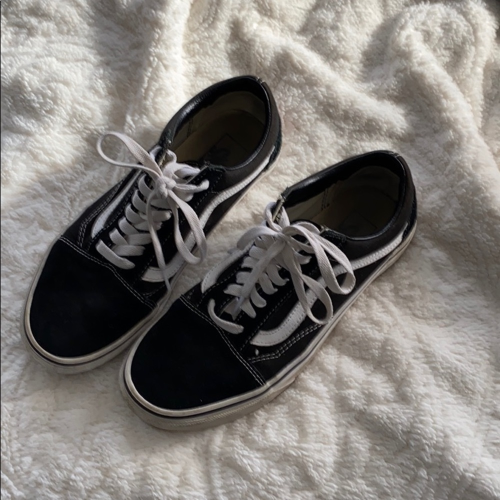 Black vans